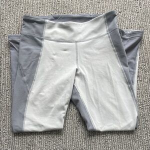 Under Armour Women's Gray and White Cropped Leggings